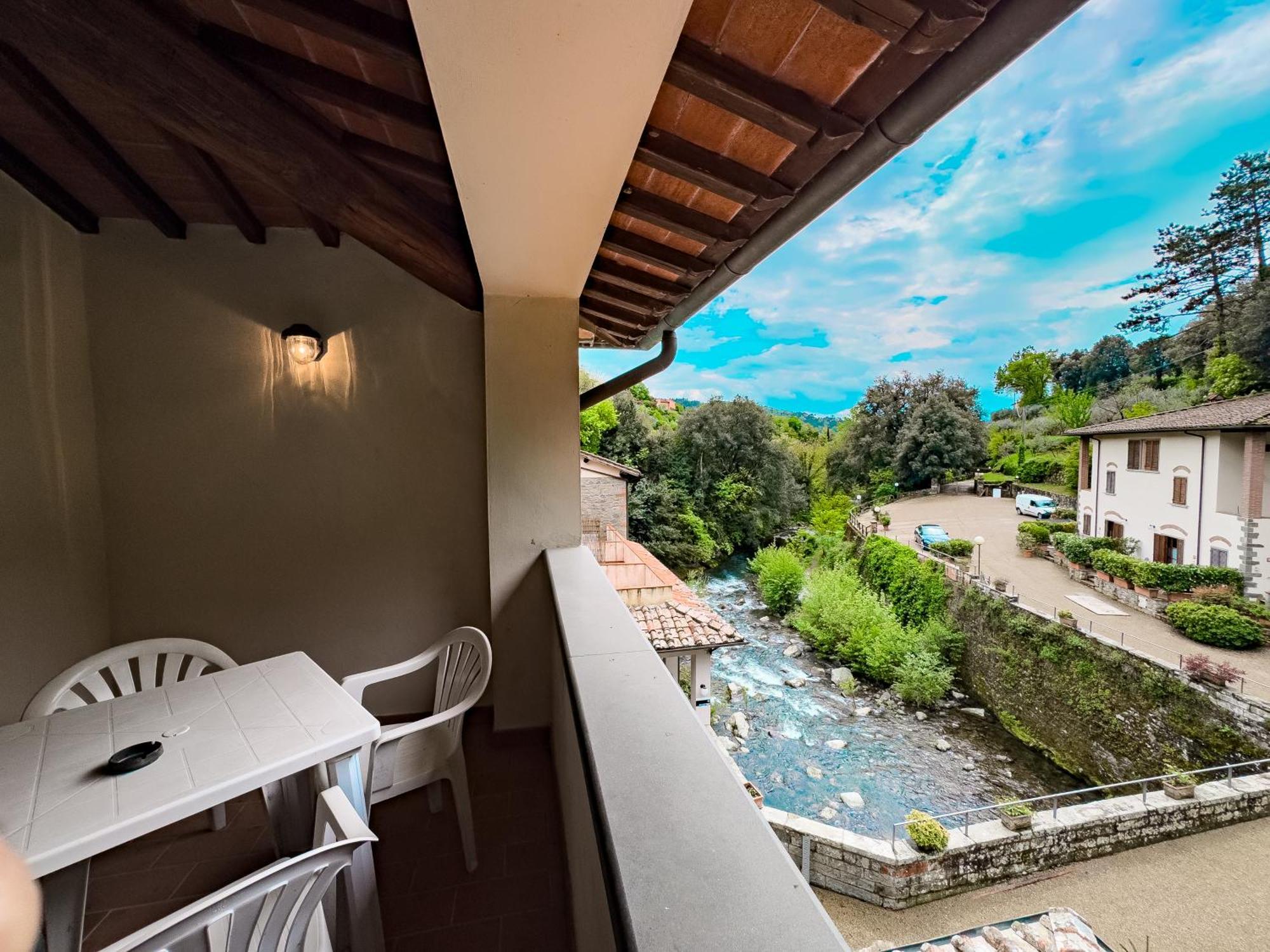 La Ferriera Exclusive Resort - Pool & Waterfall Loro Ciuffenna Kültér fotó