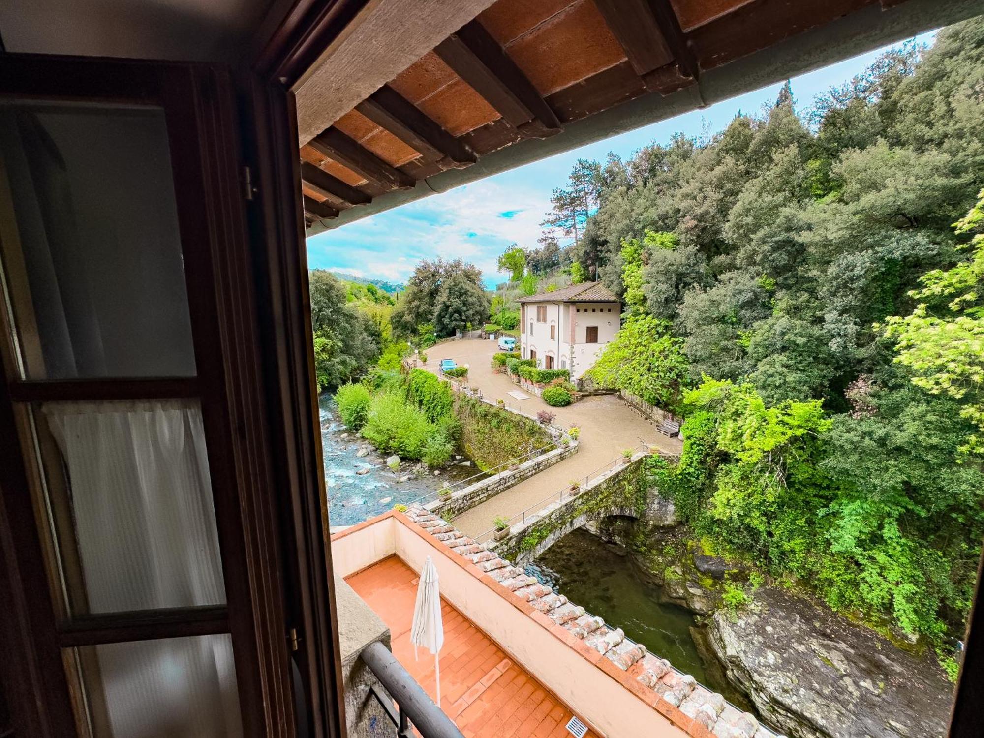 La Ferriera Exclusive Resort - Pool & Waterfall Loro Ciuffenna Kültér fotó