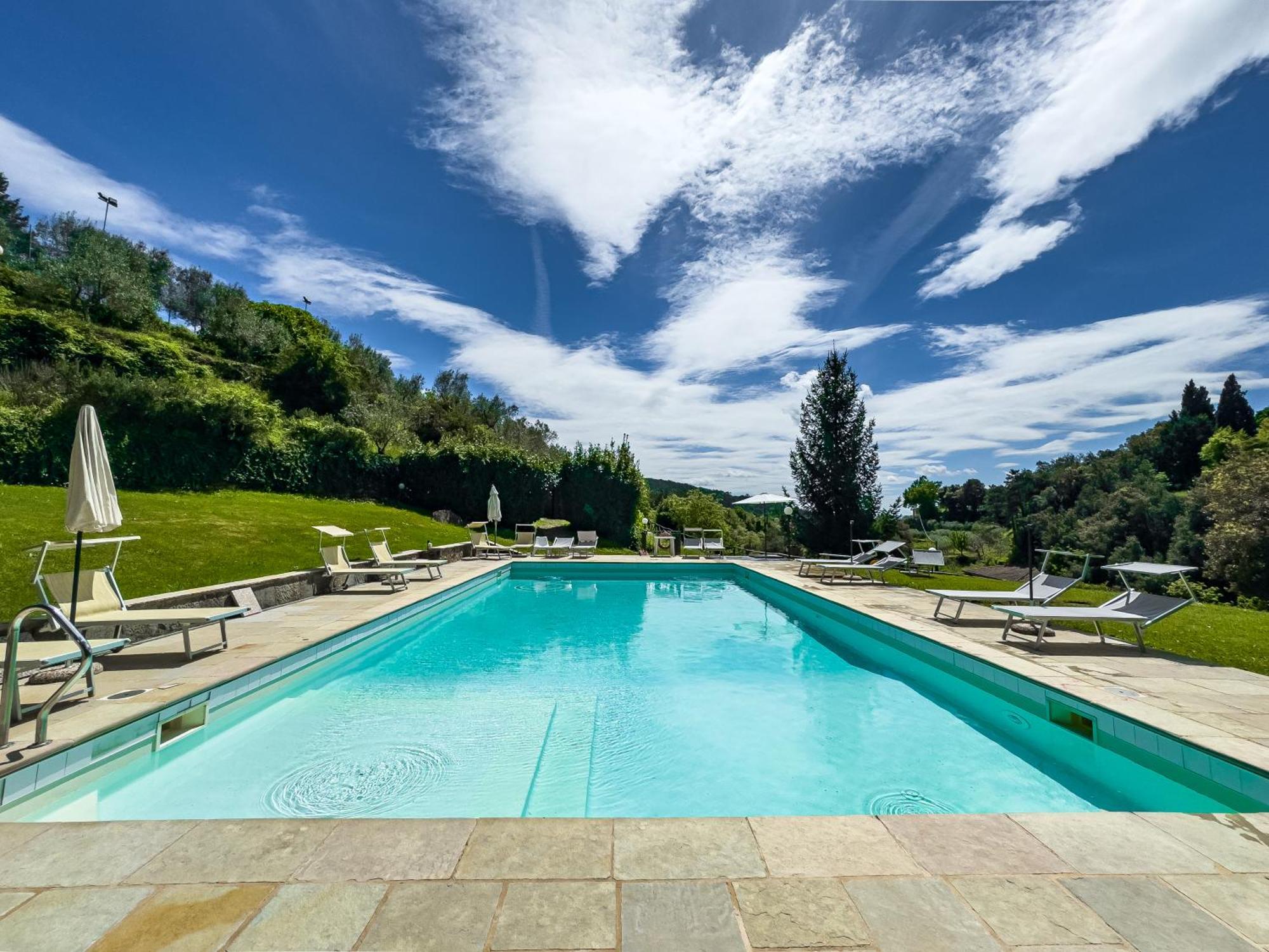 La Ferriera Exclusive Resort - Pool & Waterfall Loro Ciuffenna Kültér fotó