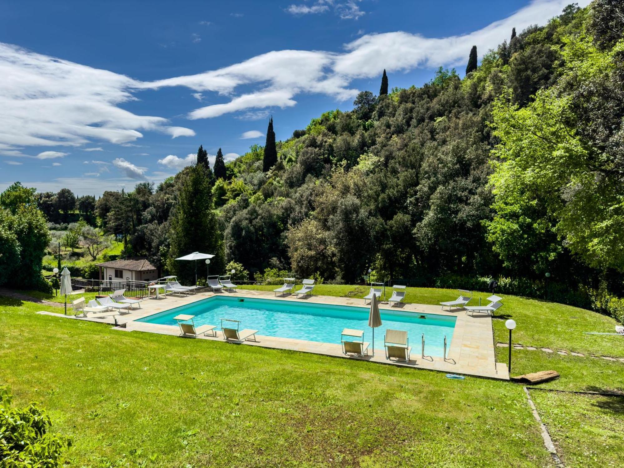 La Ferriera Exclusive Resort - Pool & Waterfall Loro Ciuffenna Kültér fotó