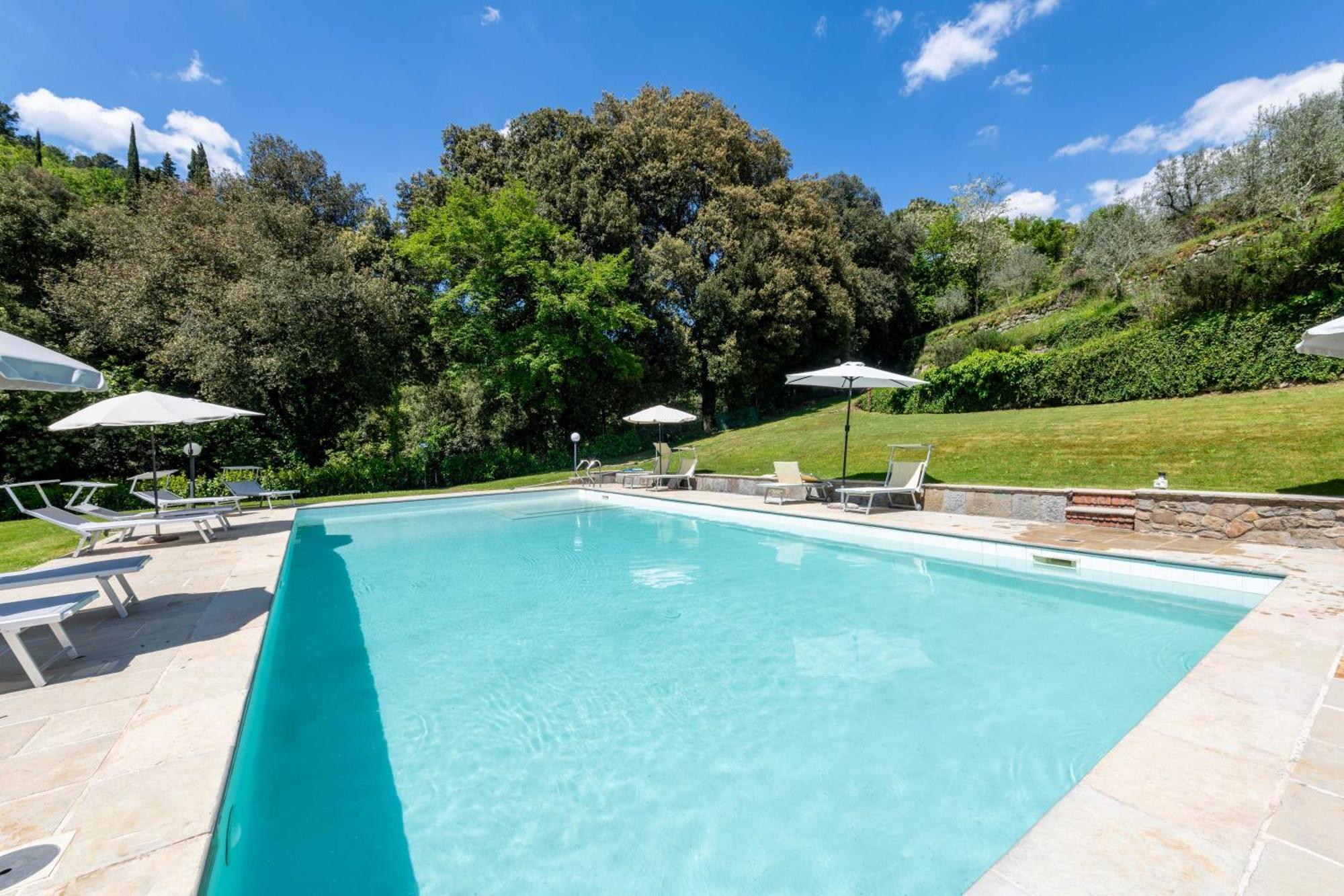 La Ferriera Exclusive Resort - Pool & Waterfall Loro Ciuffenna Kültér fotó